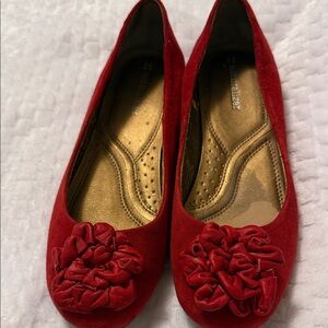 Naturalizer Red Pansy Floral Accent Flats